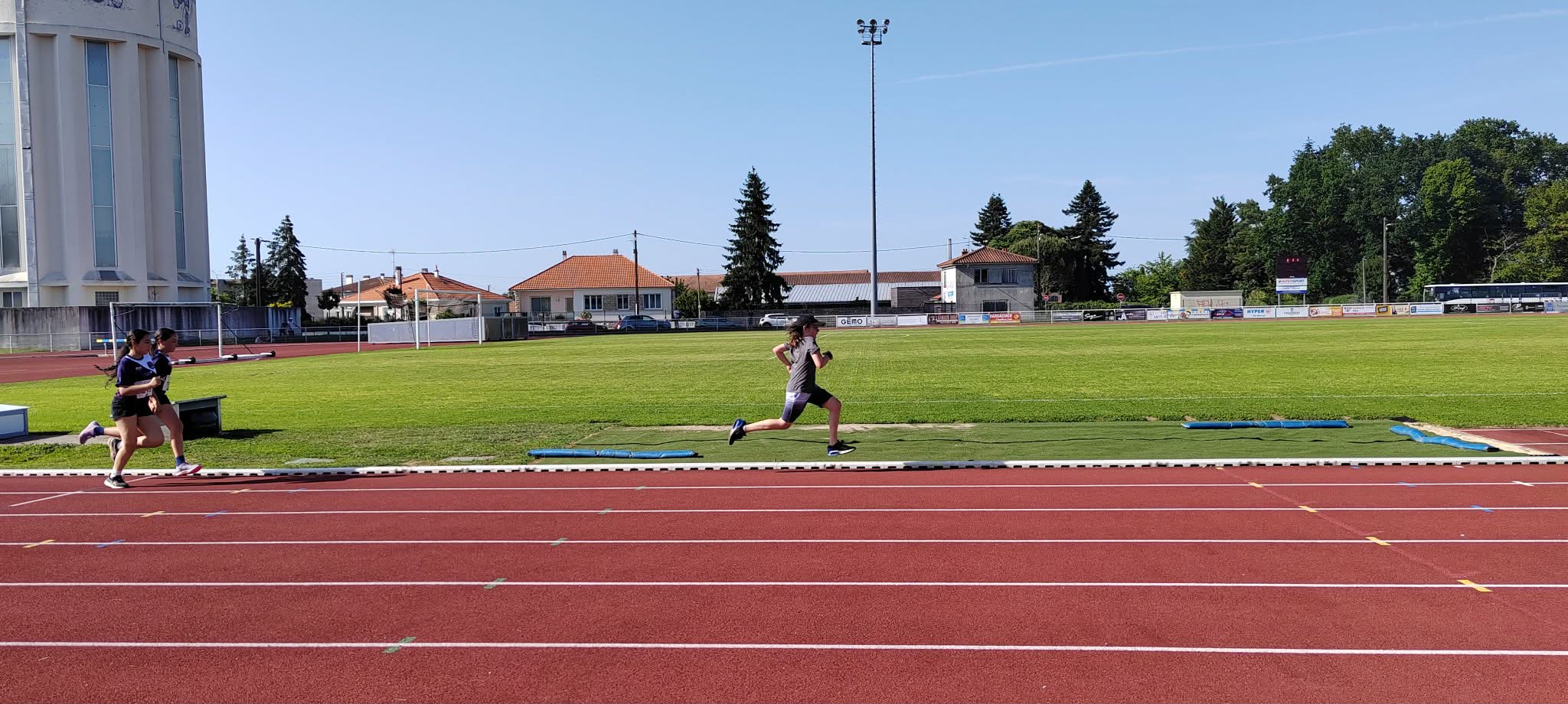 Dans les airs sprint.jpg (347 KB)