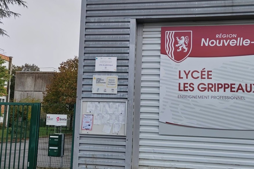 TÉMOIGNAGE. Des élèves de Terminale ont loué un Airbnb, faute d'internat au lycée des Grippeaux