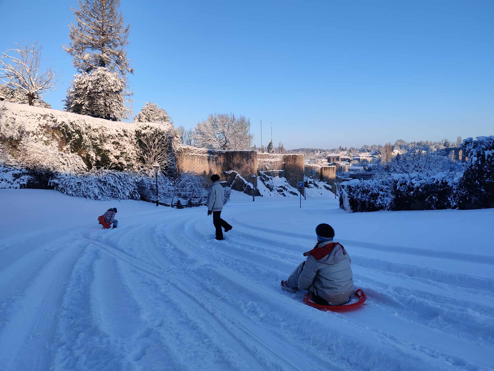 parthenay neige 4.jpg (202 KB)